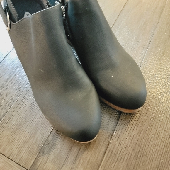 Dr. Scholl's Honor Wedge Size 8.5 - Picture 4 of 8